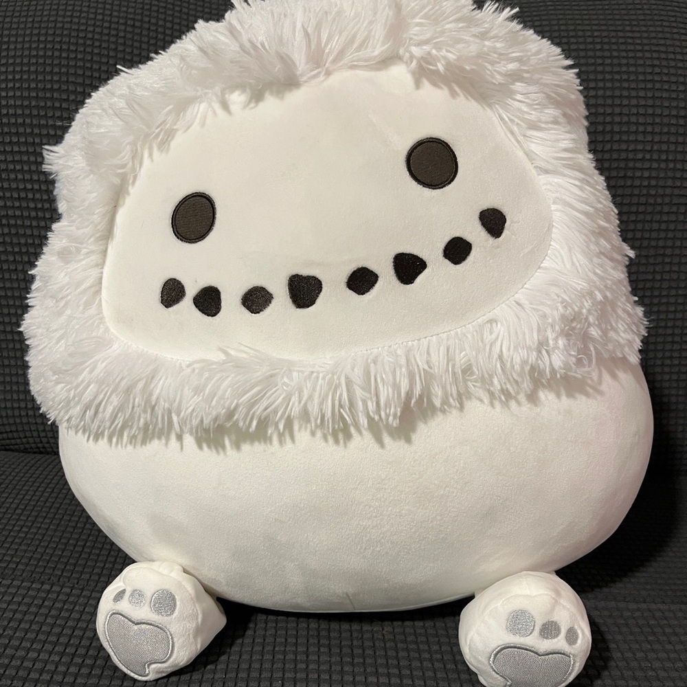 16in Snowman Benny the Bigfoot Squishmallow